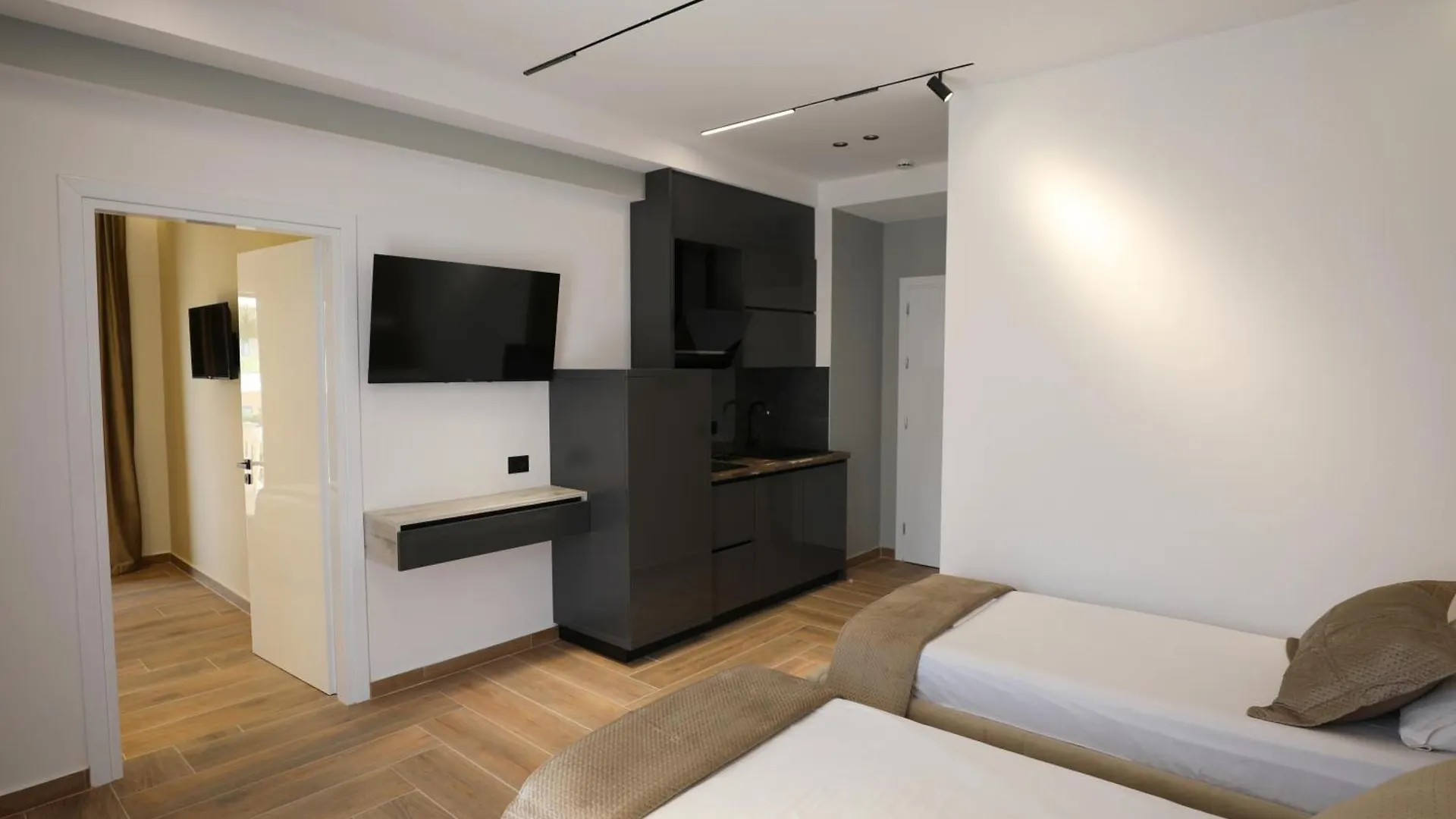 Apartments Romario Saranda 3*,  Albánia