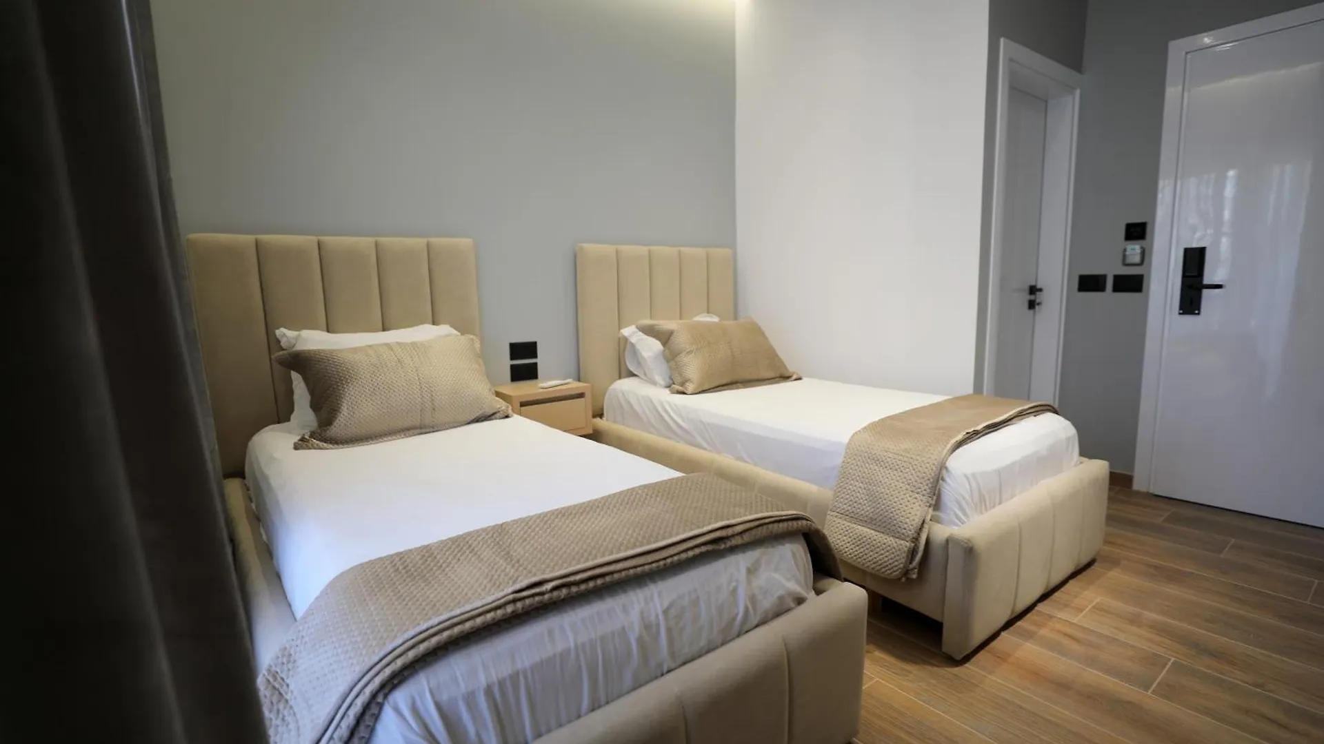Apartments Romario Saranda Vendégház