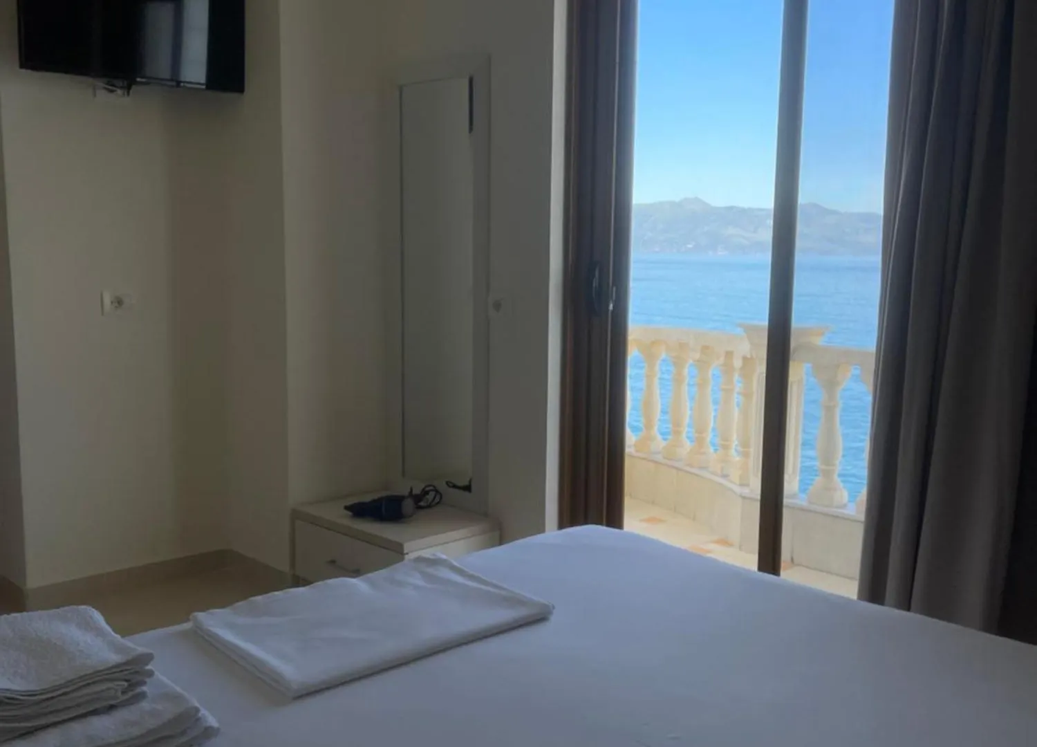 Gasthuis Apartments Romario Sarandë