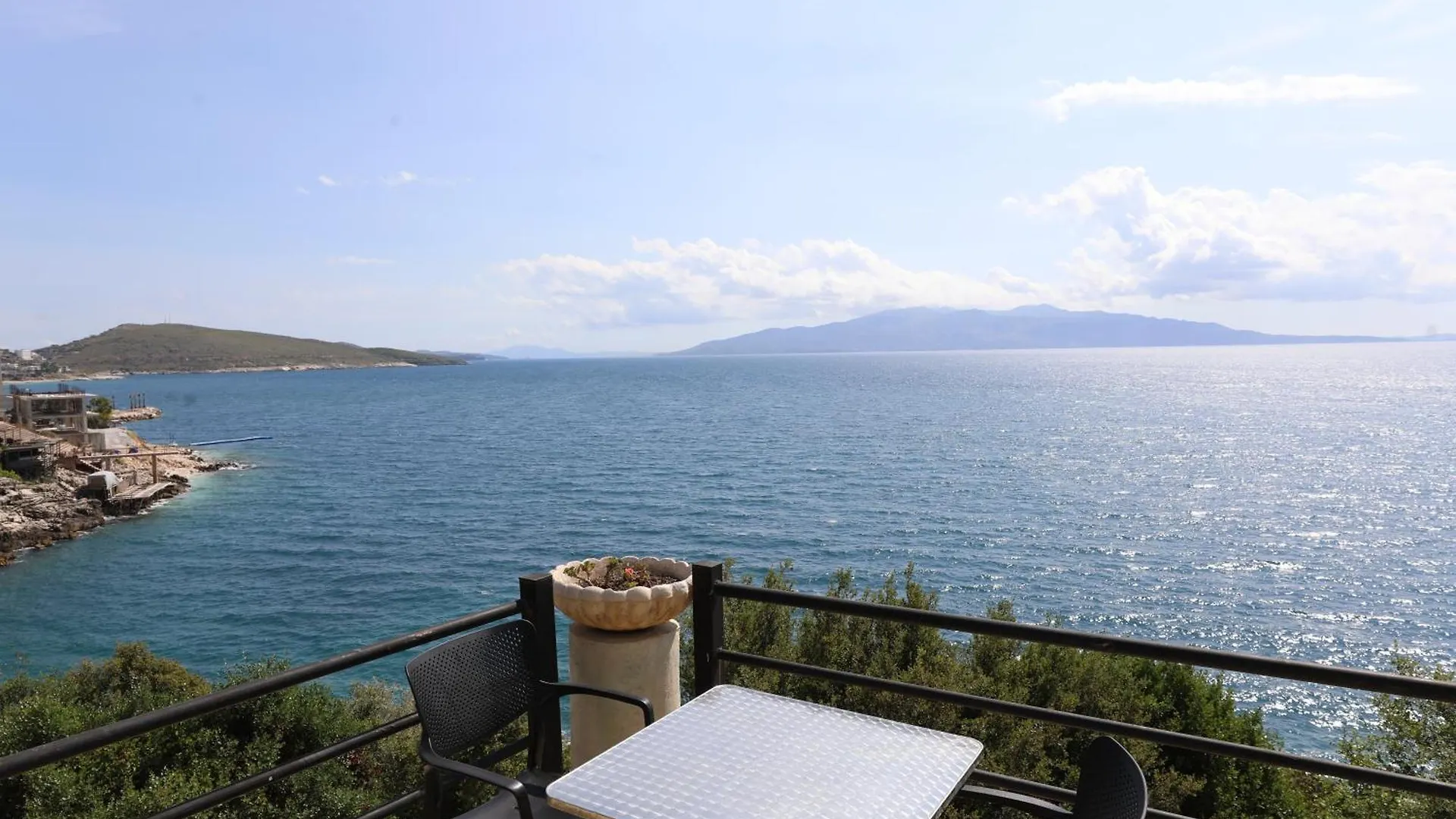 Gasthuis Apartments Romario Sarandë