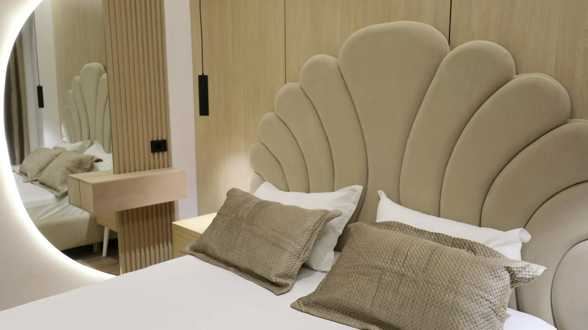 Gasthuis Apartments Romario Sarandë