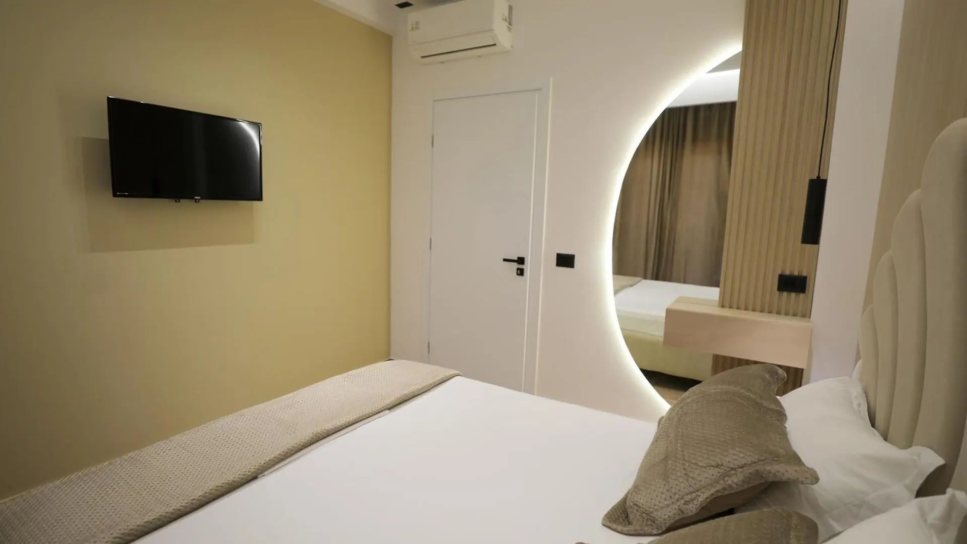 Gasthuis Apartments Romario Sarandë