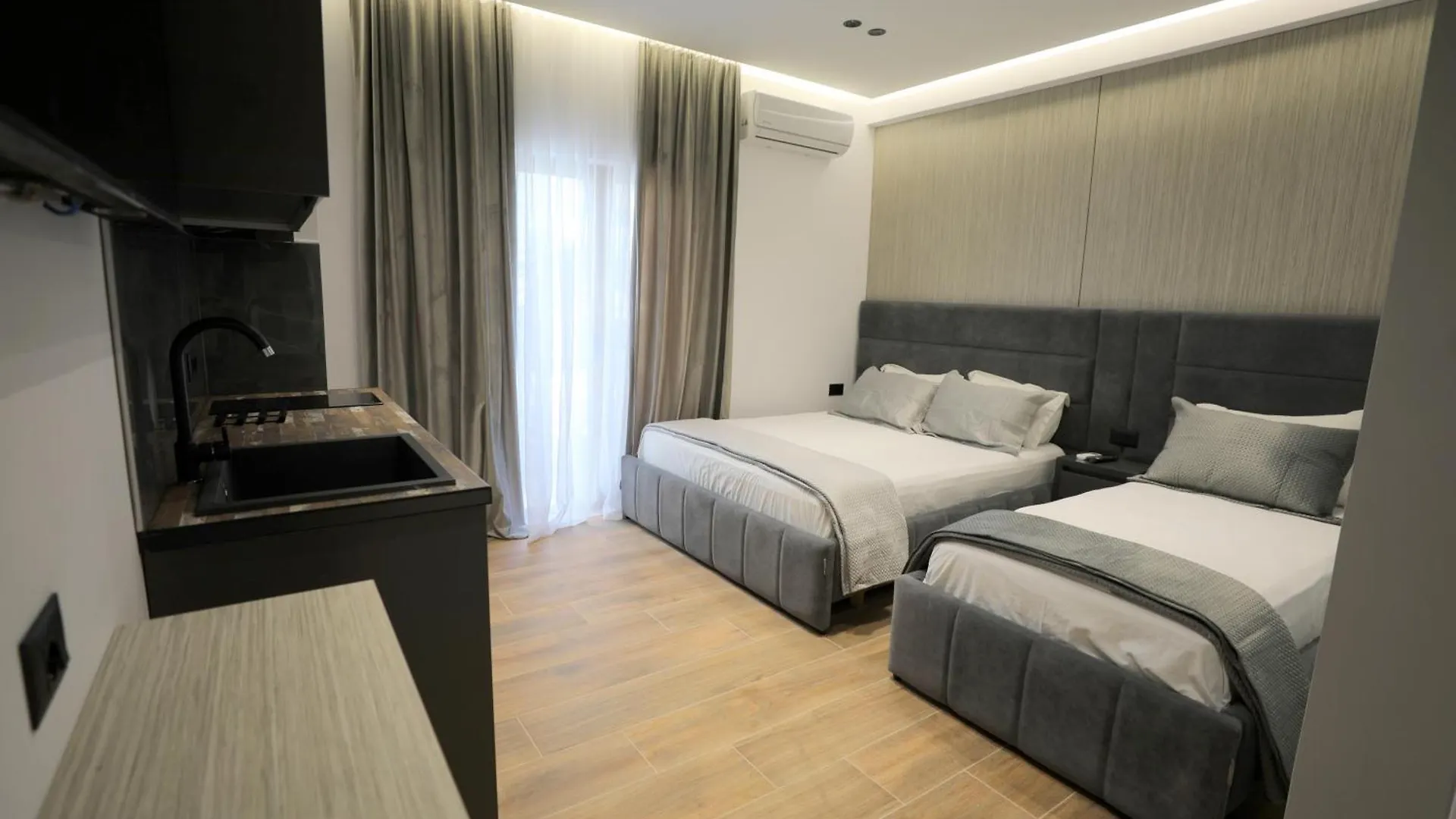 Gasthuis Apartments Romario Sarandë