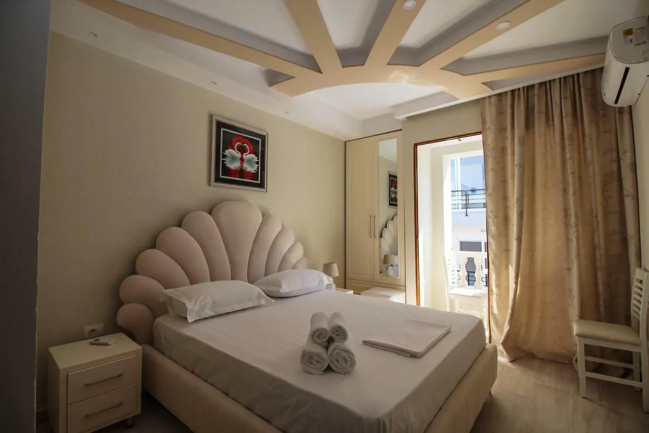 Apartments Romario Sarandë 3*,
